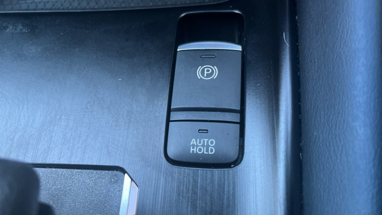 Nissan Qashqai 1.3 DiG-T MH 158 Tekna 5dr Xtronic Petrol Hatchback